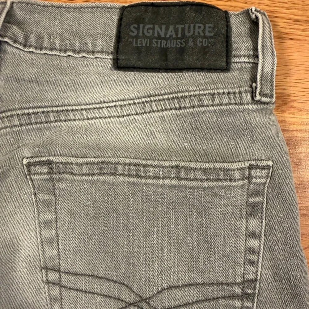 Signature Levi Strauss S37 Slim Mens Grey Denim Jeans 28x28‎